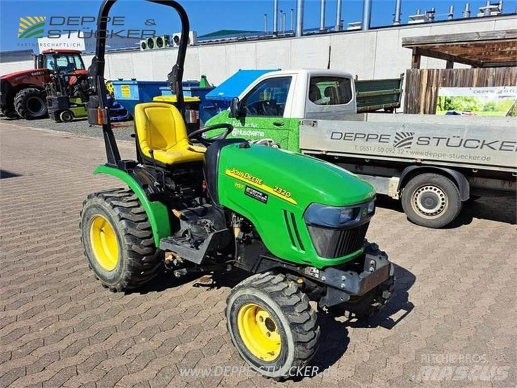 John Deere 2320 소형 트랙터