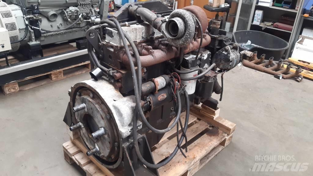 Cummins 6CTA8.3 엔진