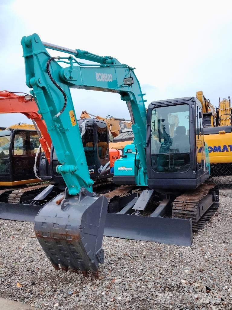 Kobelco SK75 중형굴삭기 7톤-28톤