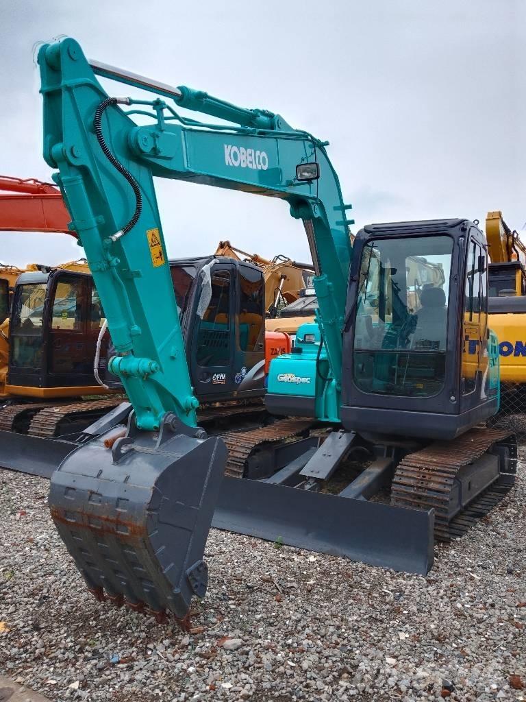 Kobelco SK75 중형굴삭기 7톤-28톤