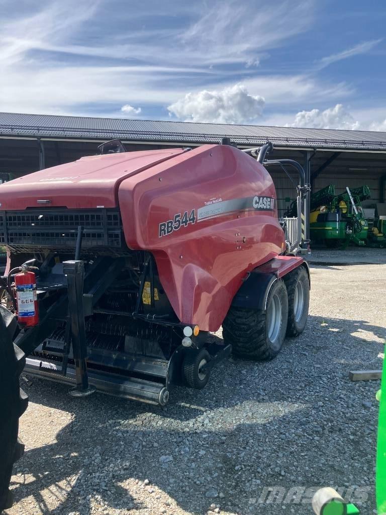Case IH RB 544 원형 곤포기