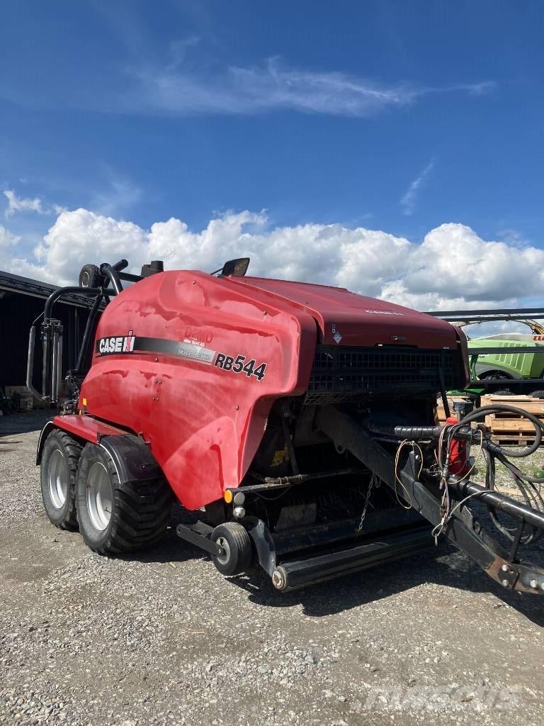 Case IH RB 544 원형 곤포기