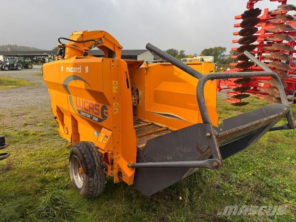 Lucas Castor+ 30R 베일 분쇄기, 절단기 및 언롤러