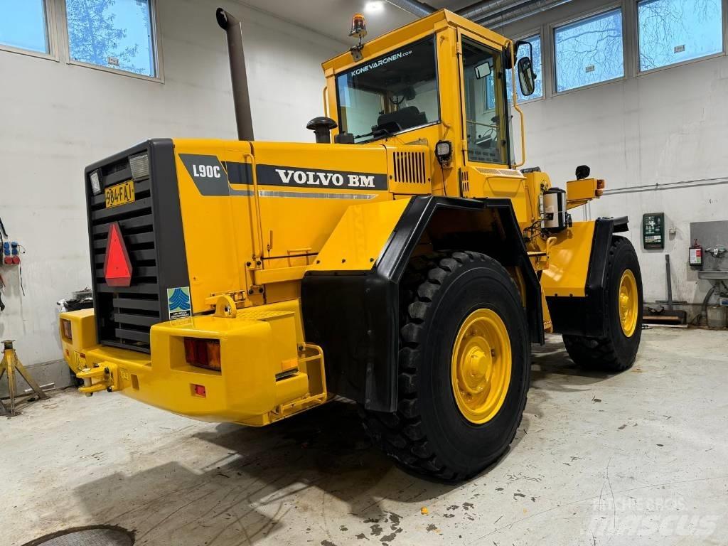 Volvo L 90C  휠로우더