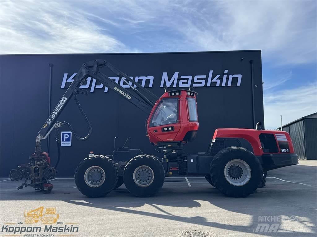 Komatsu 951 원목 하베스터
