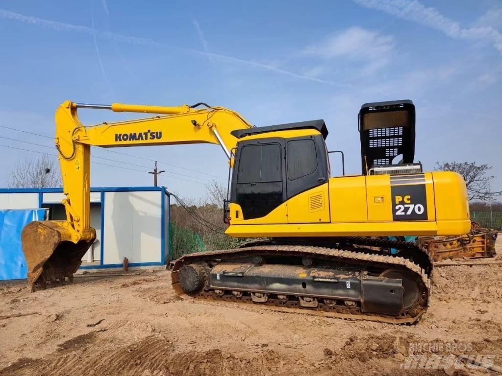 Komatsu PC 270 대형 굴삭기 29톤 이상