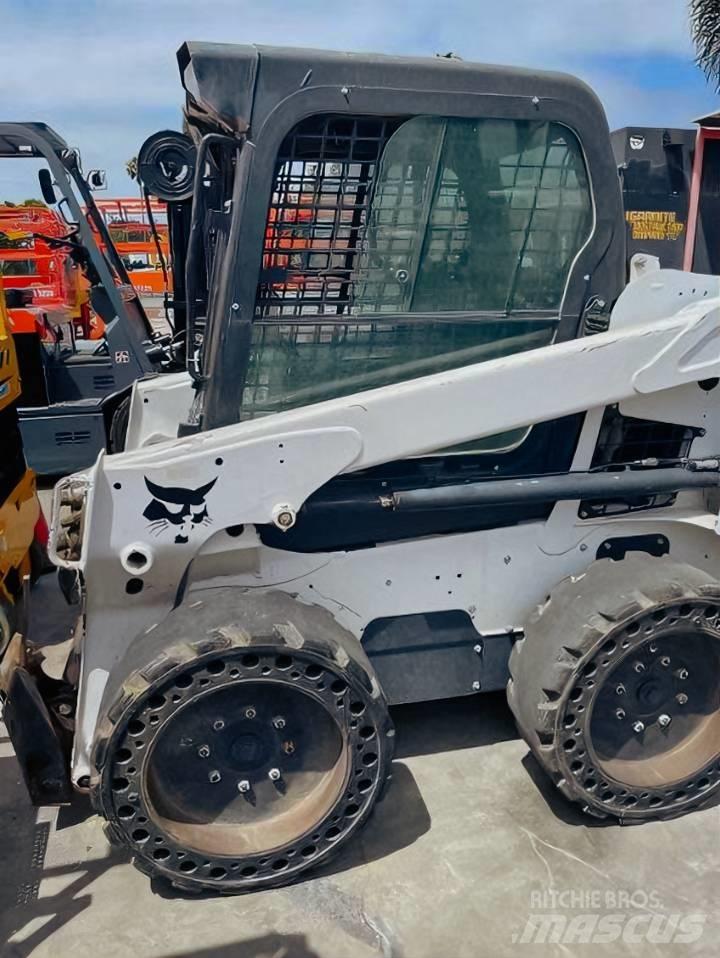 Bobcat S 550  스키드로더