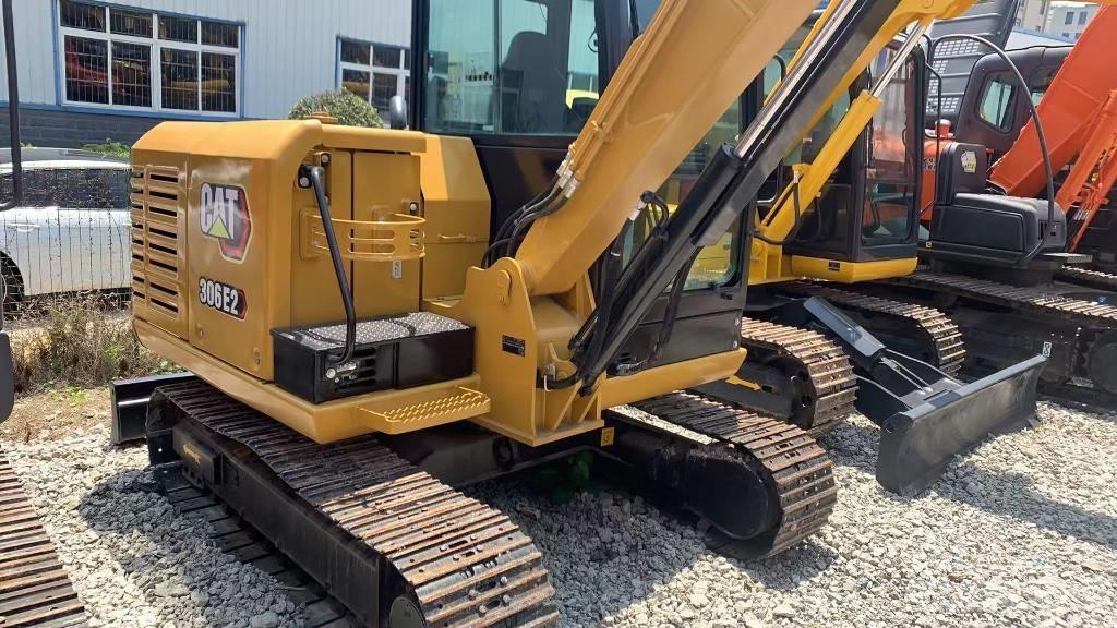 CAT 306E 대형 굴삭기 29톤 이상