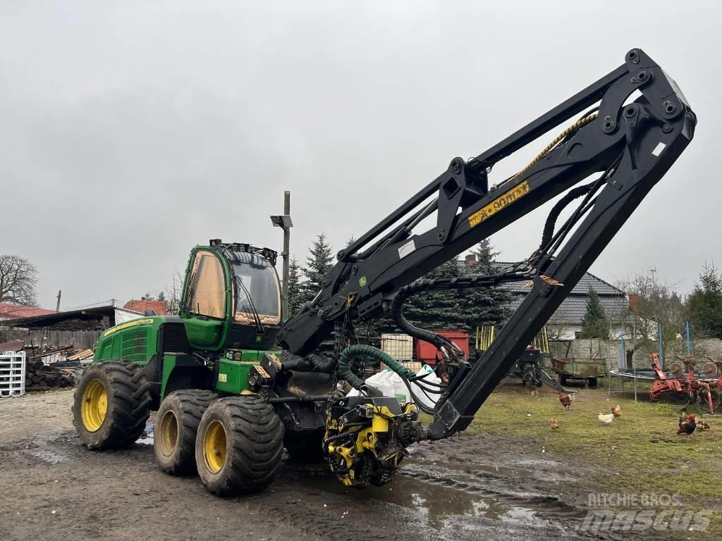 John Deere 1170 E 원목 하베스터