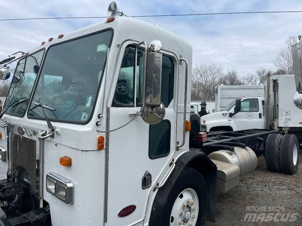 Peterbilt 320 새시 운전실 트럭