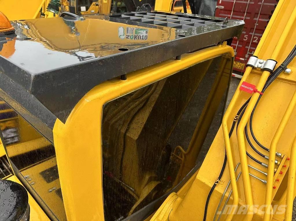 Komatsu PC 200 대형 굴삭기 29톤 이상