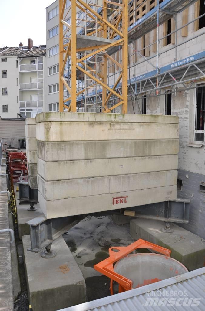 Liebherr 110 EC-B 6 타워 크레인