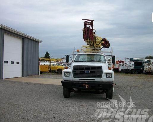 Altec D2050TR 트럭 탑재 고소작업대