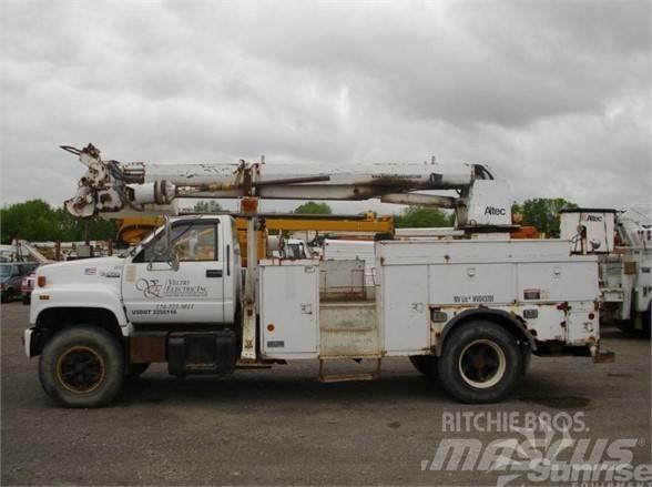 Altec D845B 트럭 탑재 고소작업대