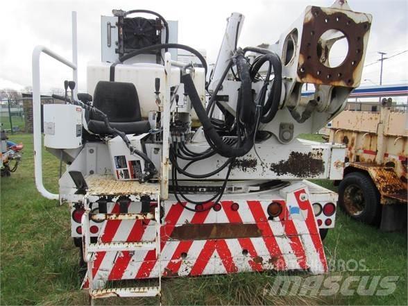 Altec HD35A-10 도로 굴착기