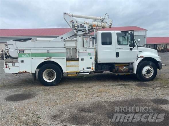Altec TA40 트럭 탑재 고소작업대
