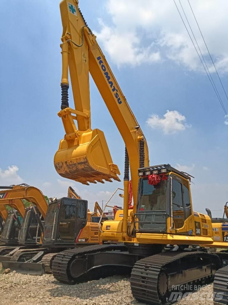 Komatsu PC 240 대형 굴삭기 29톤 이상