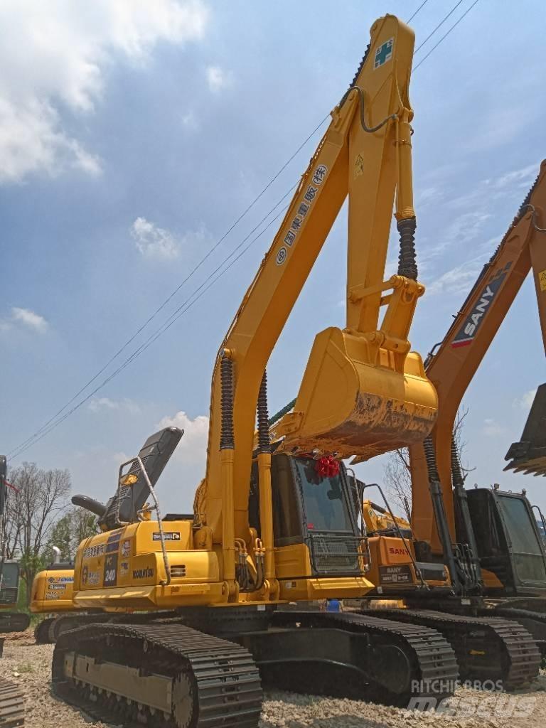 Komatsu PC 240 대형 굴삭기 29톤 이상