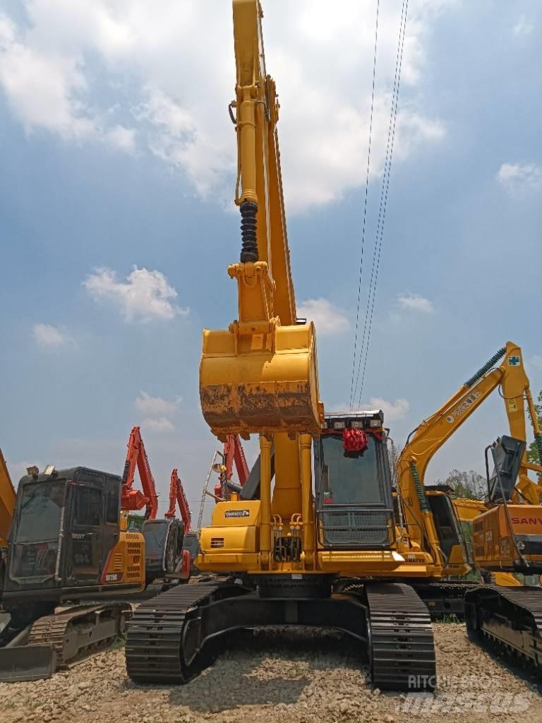 Komatsu PC 240 대형 굴삭기 29톤 이상