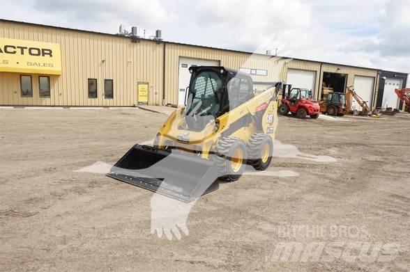 CAT 262D3  스키드로더