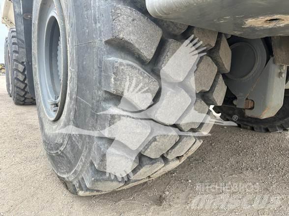 Terex TA400 연결식 홀러