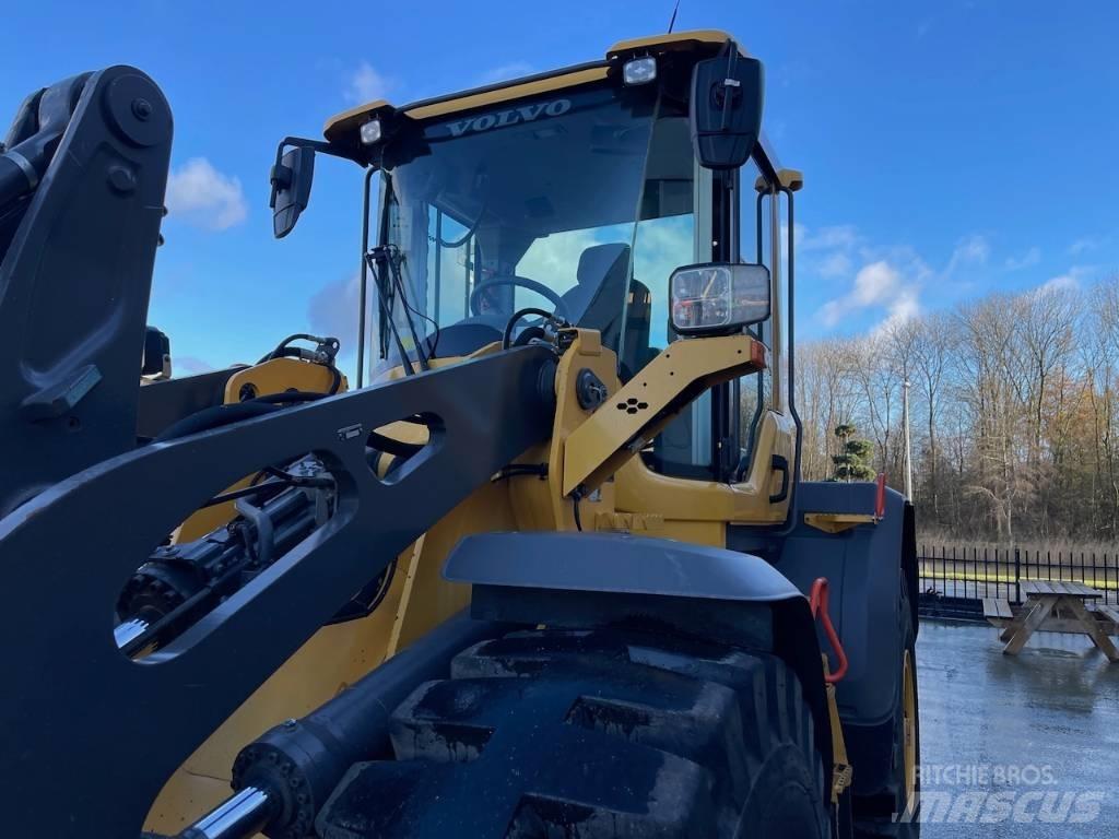 Volvo L 90 H  휠로우더