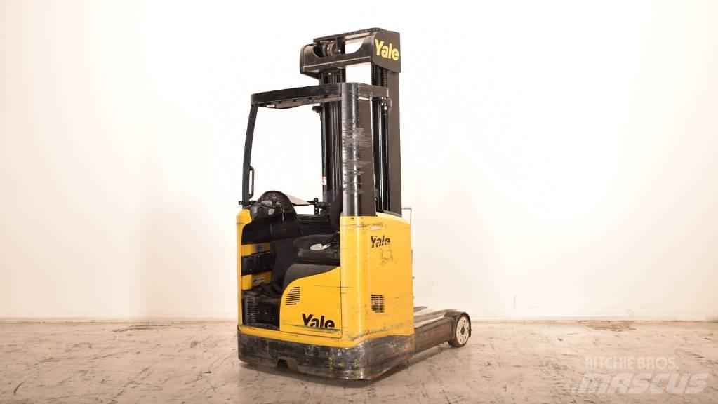 Yale MR 14 리치 트럭
