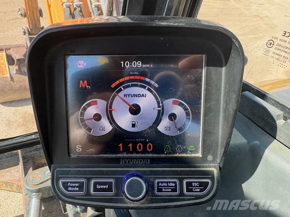 Hyundai R 80 CR-9A 중형굴삭기 7톤-28톤