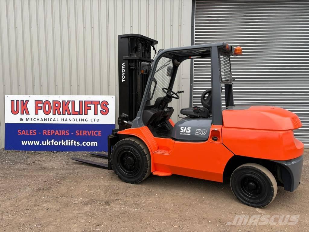 Toyota 7 FDA 50 디젤 지게차