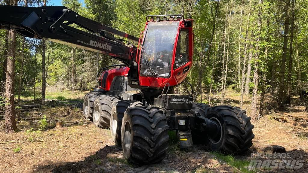 Komatsu 931 XC 원목 하베스터