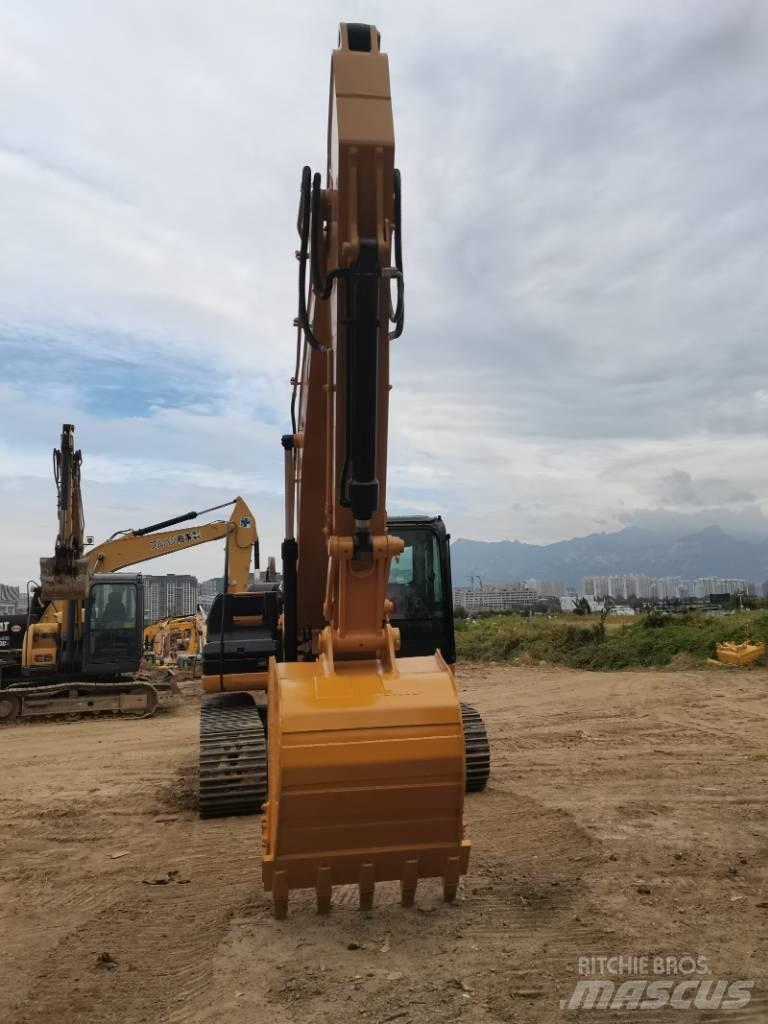CAT 320 D 대형 굴삭기 29톤 이상