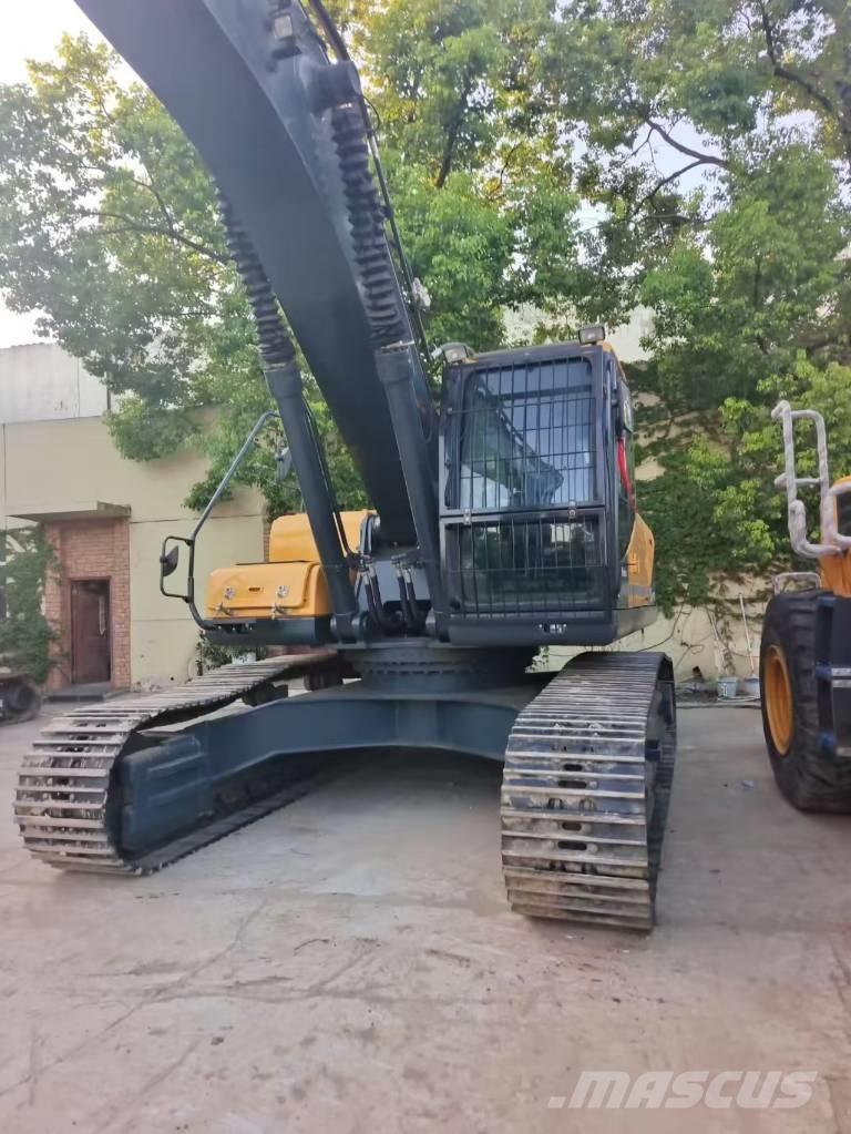 Hyundai 305 LC-9T 대형 굴삭기 29톤 이상