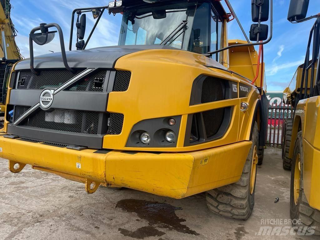 Volvo A 25 G 연결식 홀러