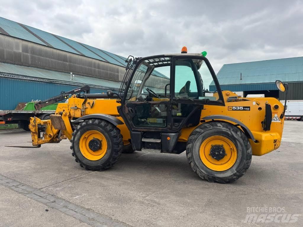 JCB 535-140 텔러 핸들러