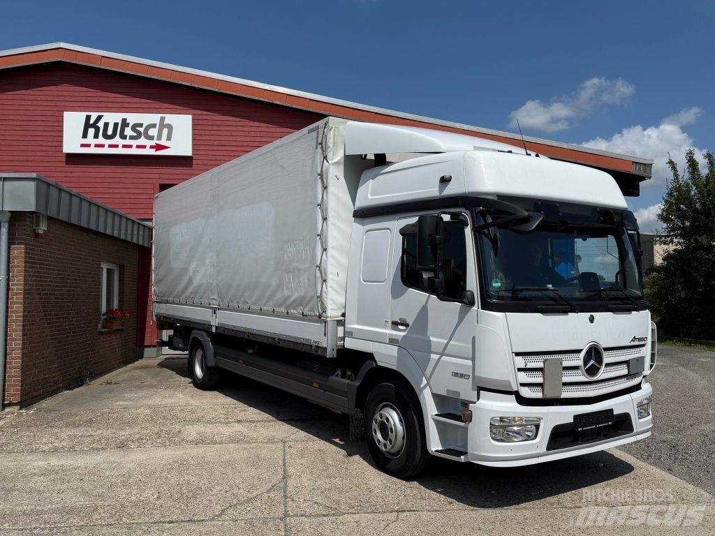 Mercedes-Benz 1530L 커튼사이더 트럭