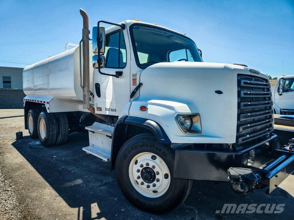 Freightliner 108 SD 급수차