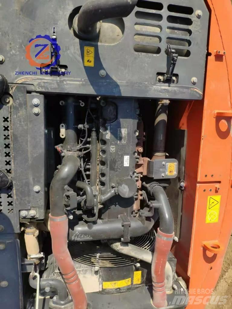 Doosan DX 150LC 중형굴삭기 7톤-28톤