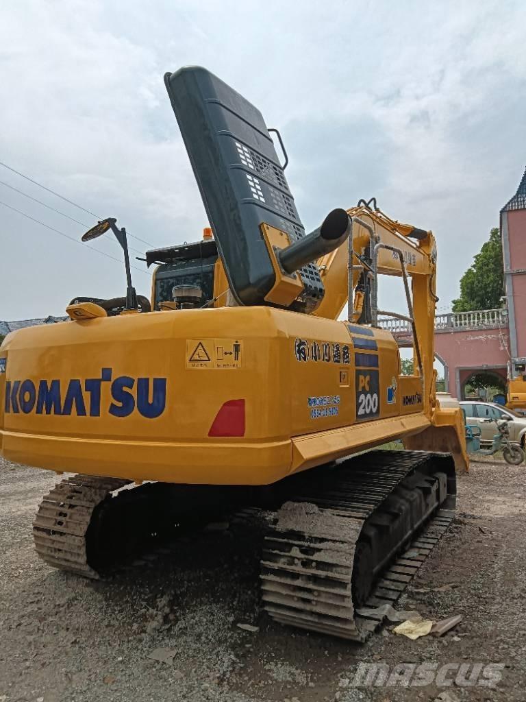 Komatsu PC 200-8 대형 굴삭기 29톤 이상