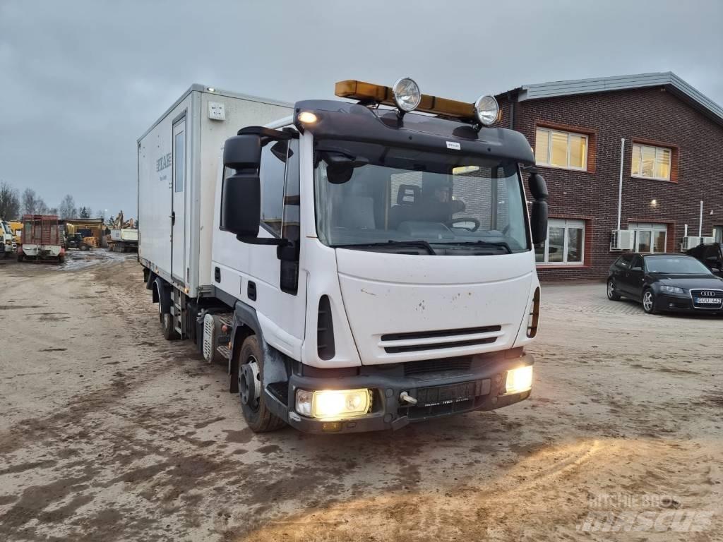 Iveco Eurocargo 탑차 트럭