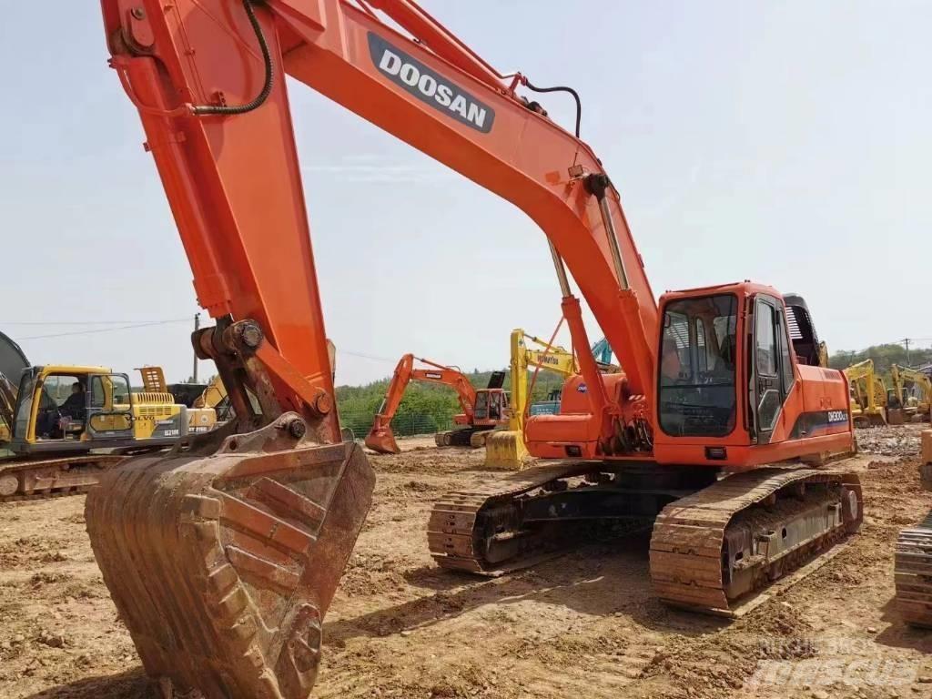 Doosan DH300LC-7 대형 굴삭기 29톤 이상