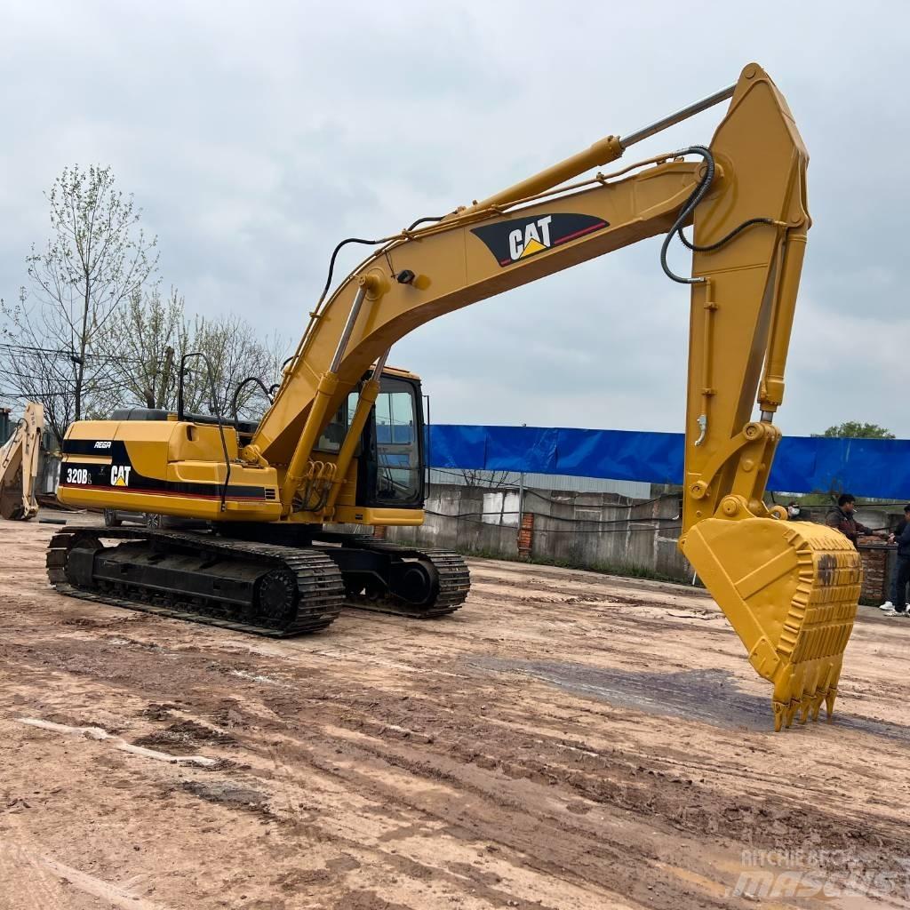 CAT 320 B 대형 굴삭기 29톤 이상