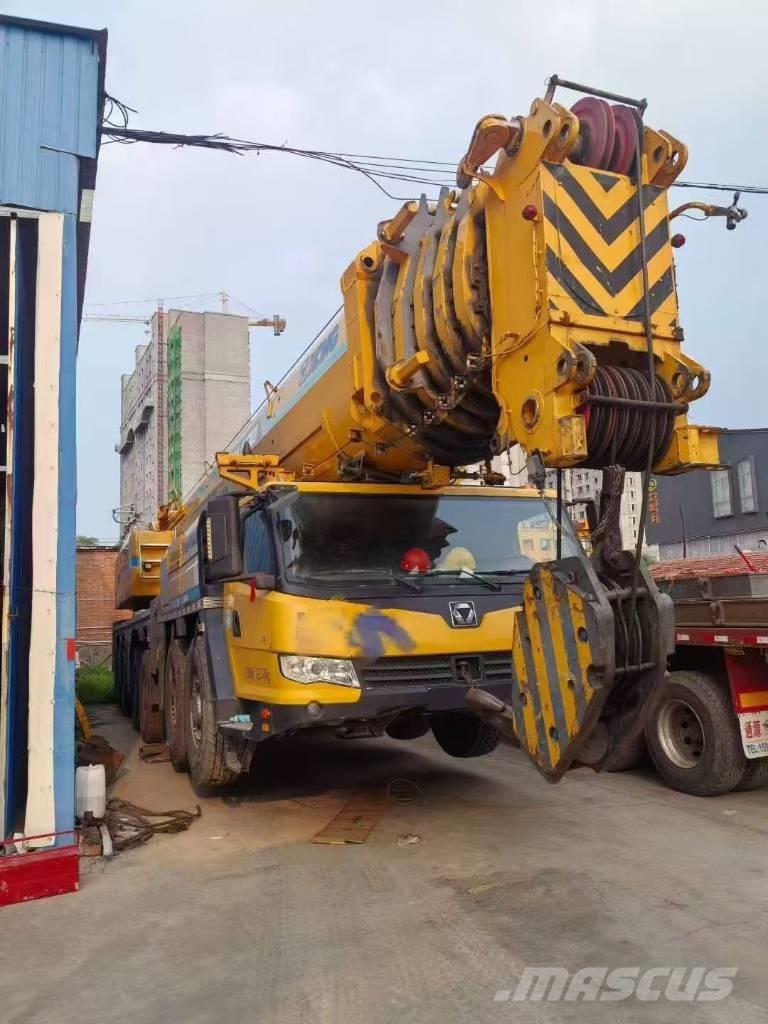 XCMG XCA300 A/T 크레인