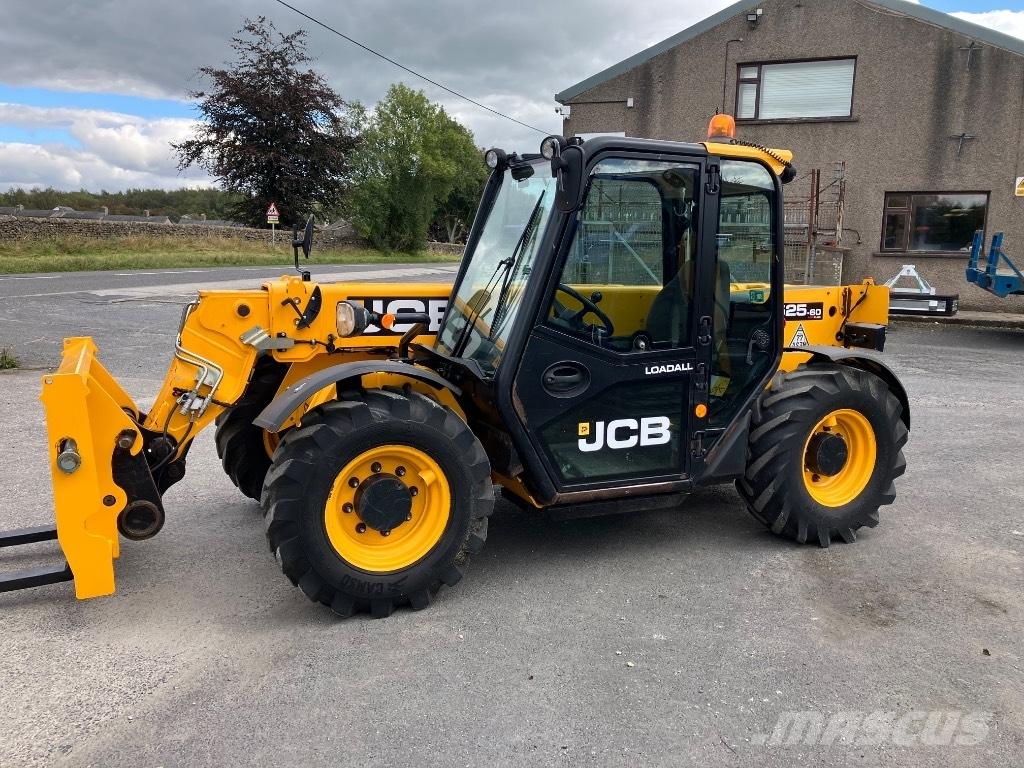 JCB 525-60 Agri Plus 농업용 텔레 핸들러