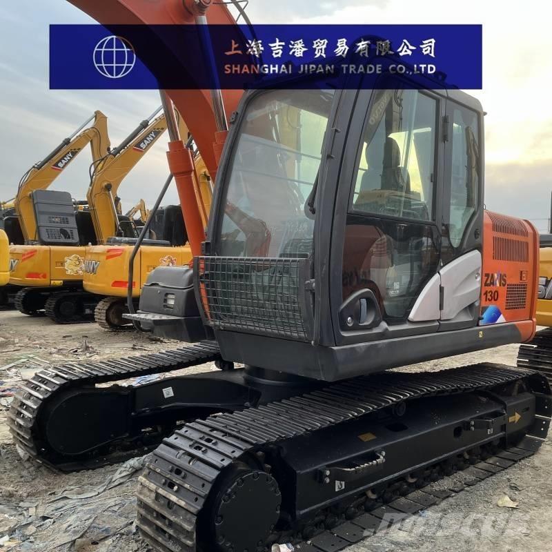 Hitachi ZX 130 대형 굴삭기 29톤 이상