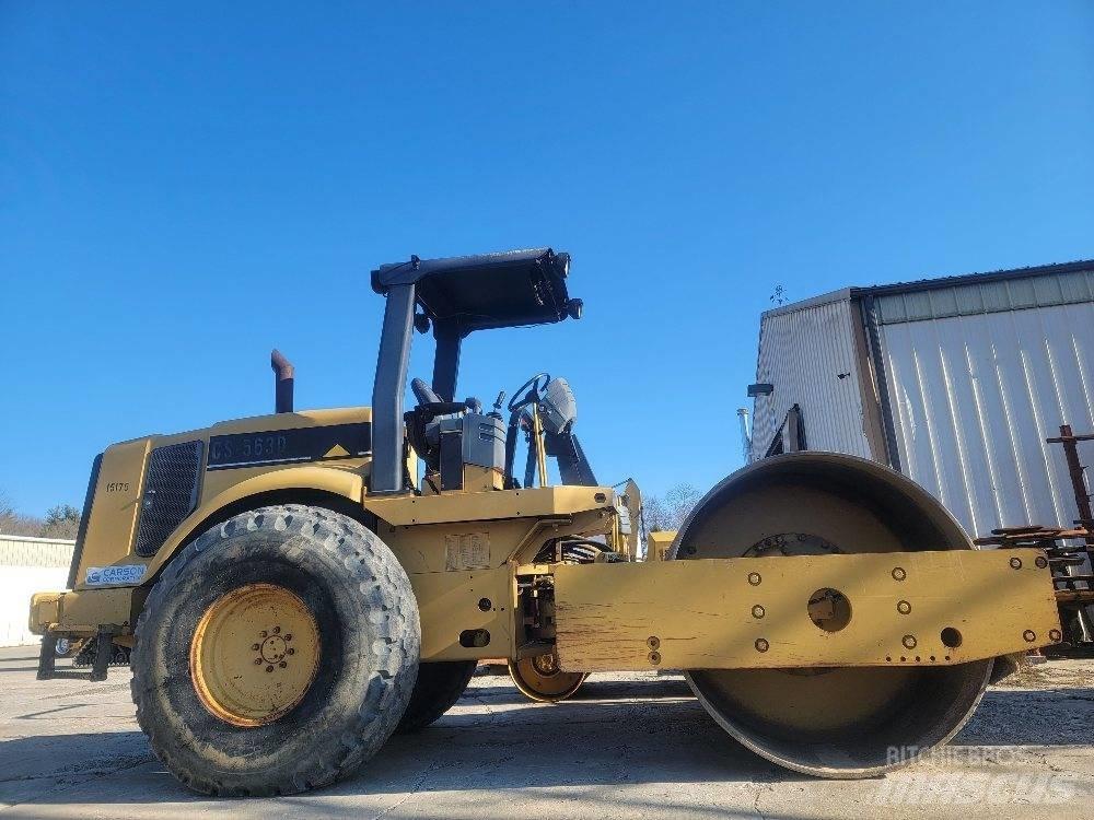 CAT CS 563 D 트윈 드럼 롤러