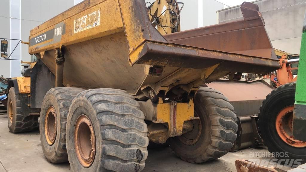 Volvo A 30 연결식 홀러