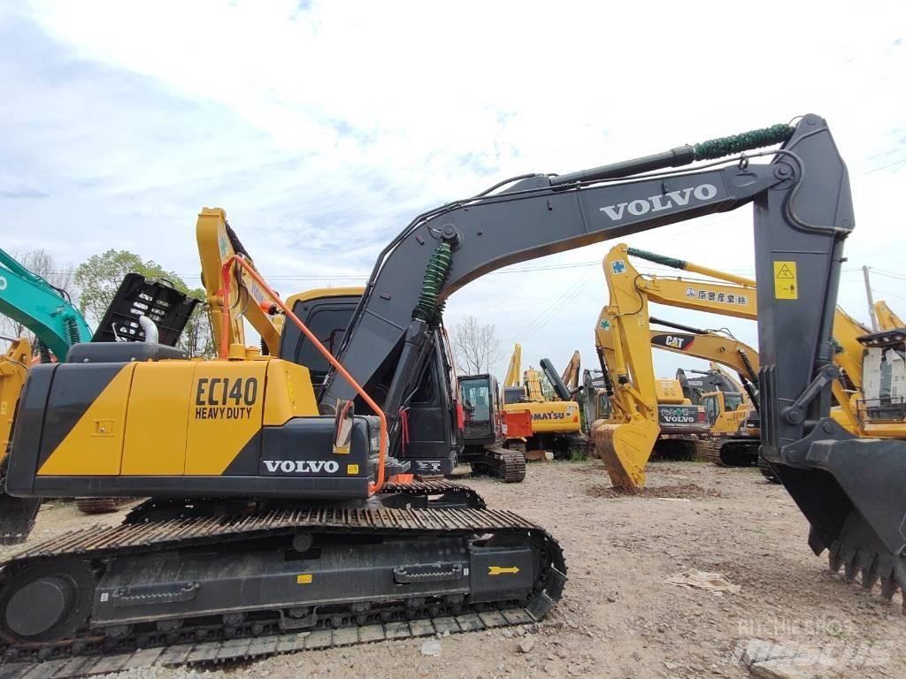 Volvo EC 140 중형굴삭기 7톤-28톤