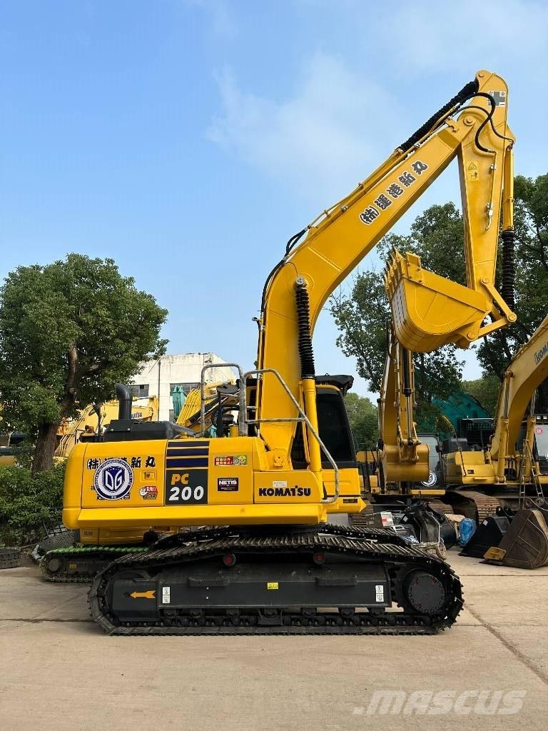 Komatsu PC 200-8N1 중형굴삭기 7톤-28톤