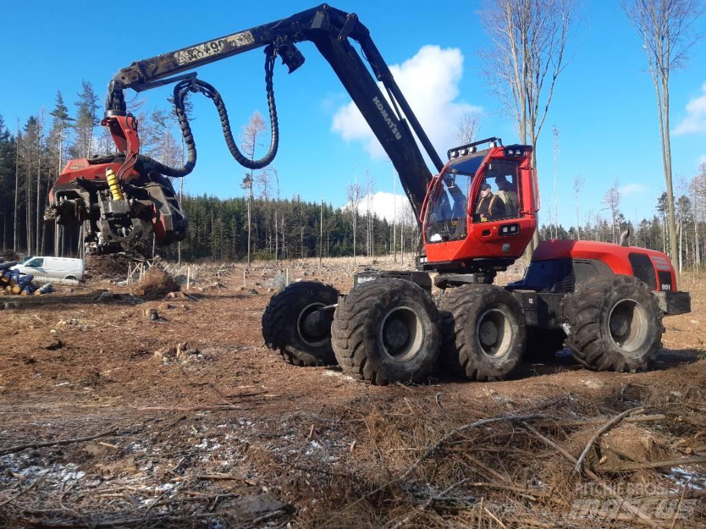 Komatsu 951 원목 하베스터