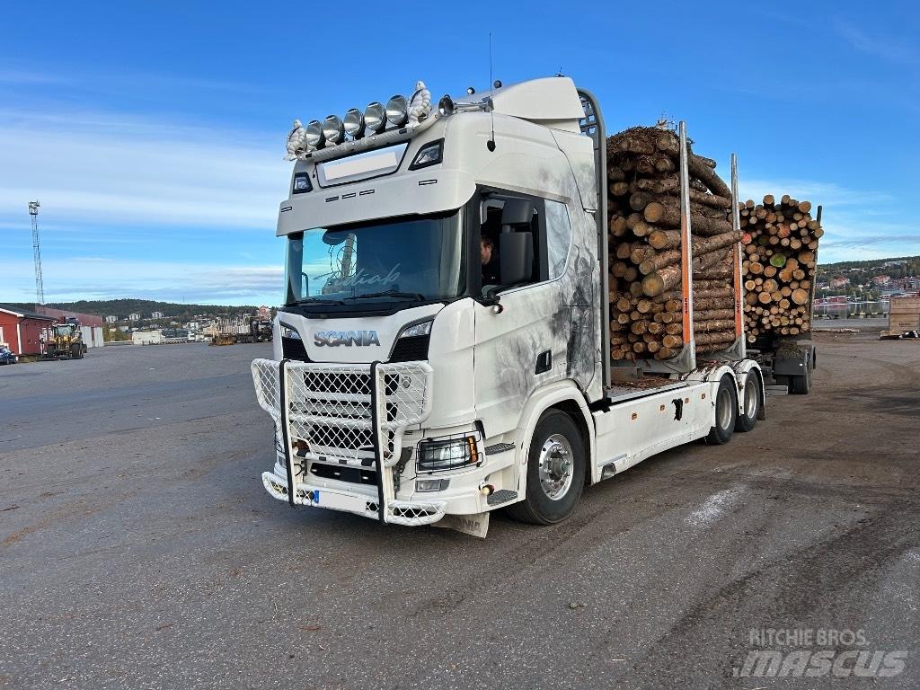 Scania R 650 목재 트럭